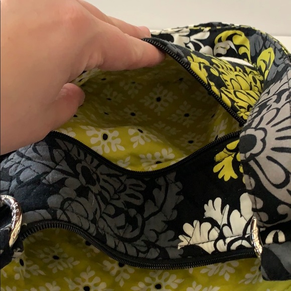 Vera Bradley Crossbody - Picture 6 of 6